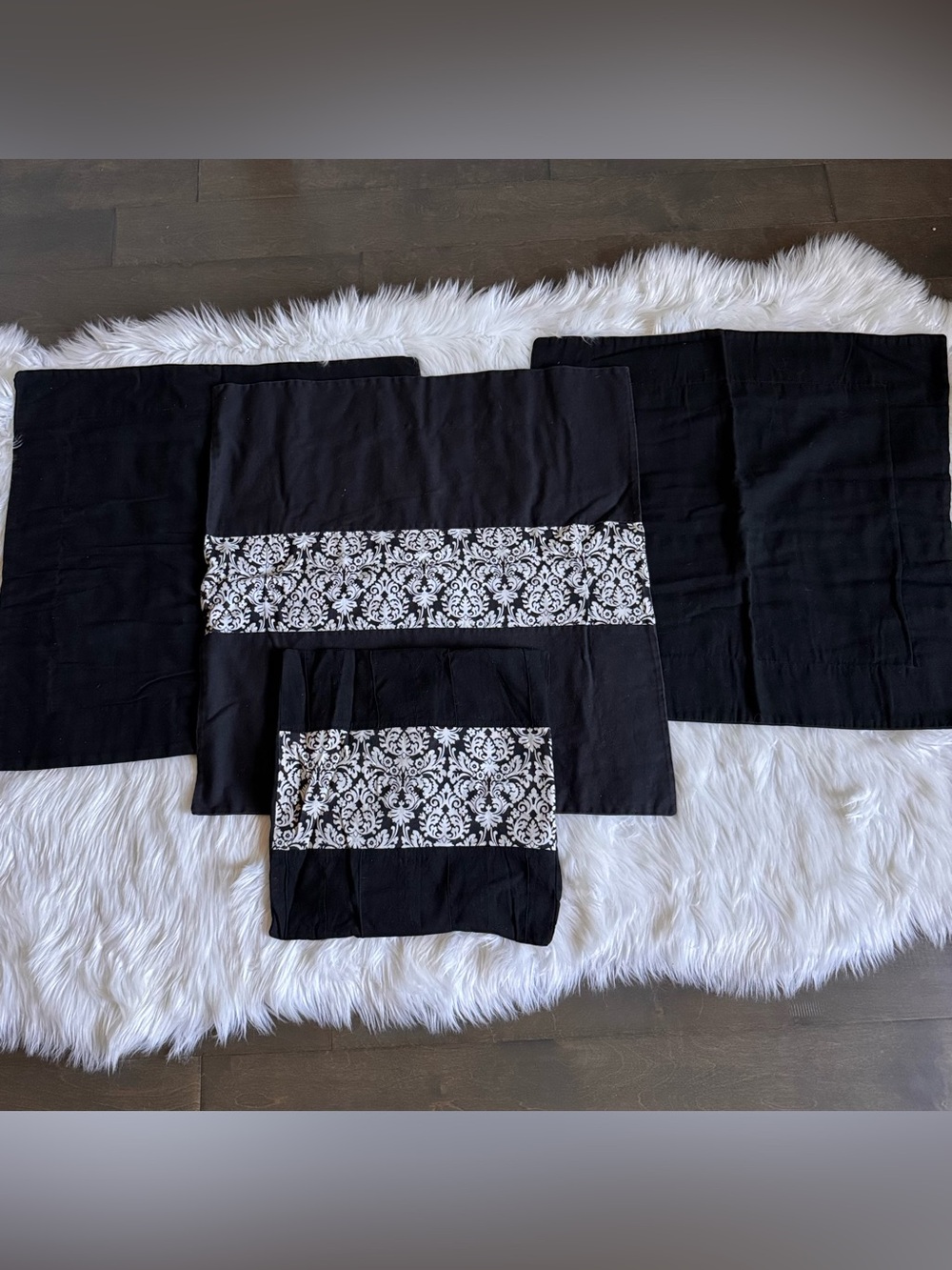 Black & White Damask Square Pillow Covers Set of 4